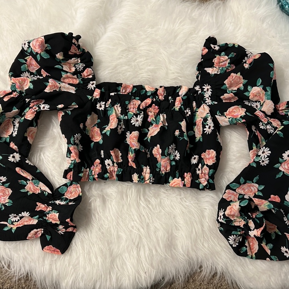 H&M Divided Floral Crop Top Size XS